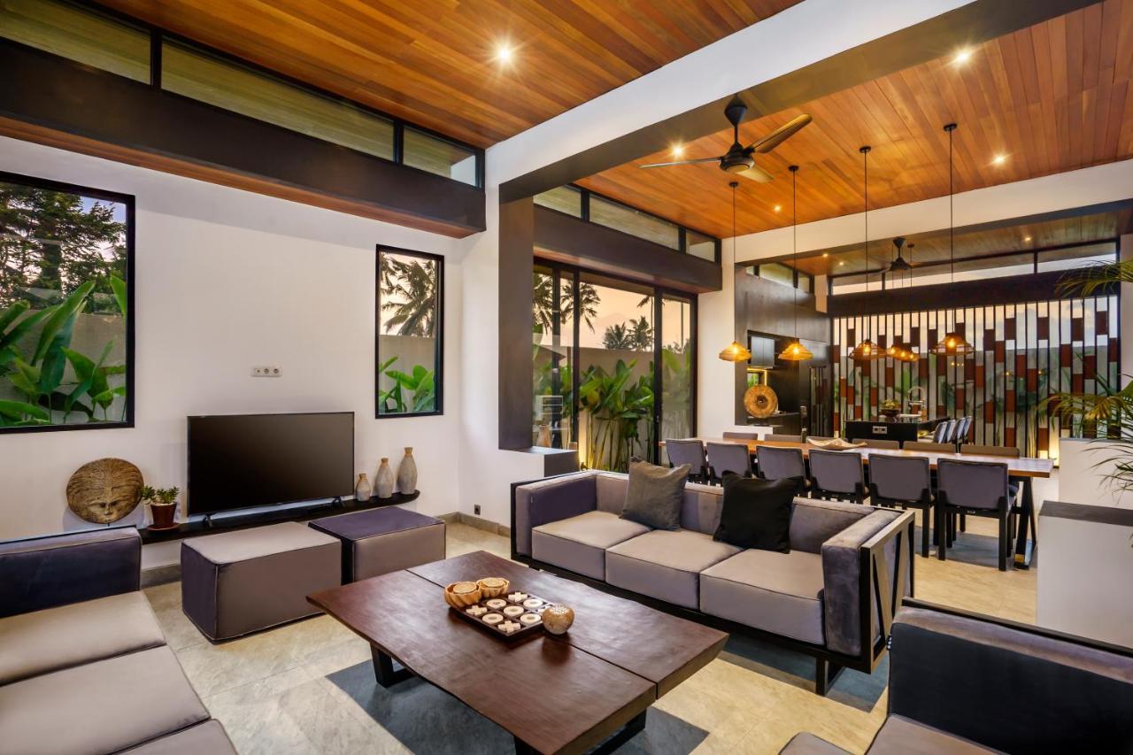 Villa Lotus Sunset By Balisuperhost อูบุด ภายนอก รูปภาพ